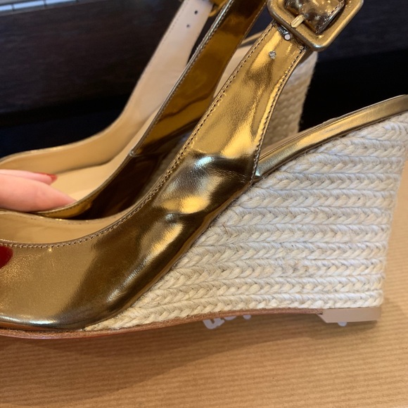 ๐ซSOLD๐ซ ๐ฏAuth Christian Louboutin Bronze Wedge - Picture 6 of 8